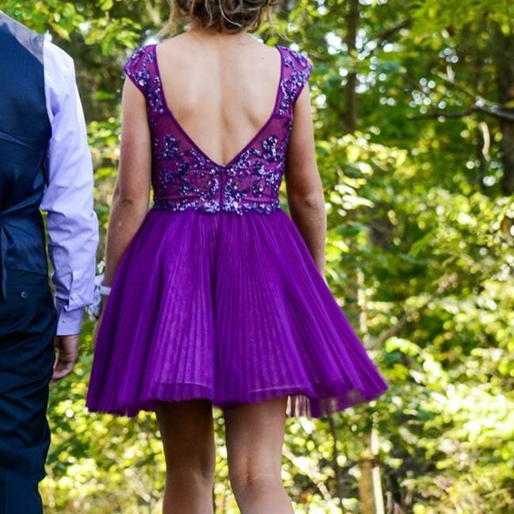 Sherri Hill Mini Size 4 - Picture 2 of 2